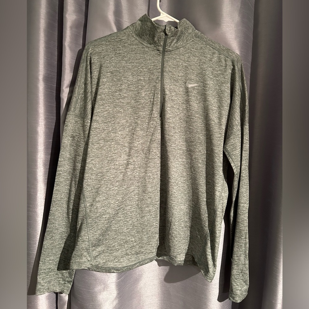Nike Dri-Fit Womens Quarter Zip Long Sleeve in Heather Green Size Medium M&M Dea
